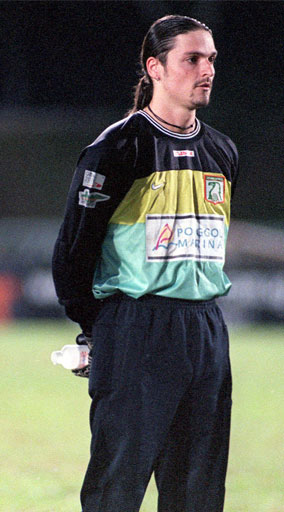 Lutz Pfannenstiel no Geylang United, de Cingapura Lutz Pfannenstiel no Geylang United, de Cingapura