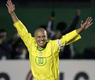Alex não conseguiu ir para uma Copa com a seleção Alex não conseguiu ir para uma Copa com a seleção