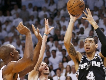 Danny Green, recordista de bolas de três em uma série final de NBA Danny Green, recordista de bolas de três em uma série final de NBA