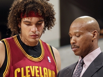 Técnico dos Cavs já mostra desânimo com a lesão de Varejão