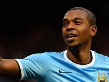 Fernandinho foi destaque na vitória do City sobre o Arsenal