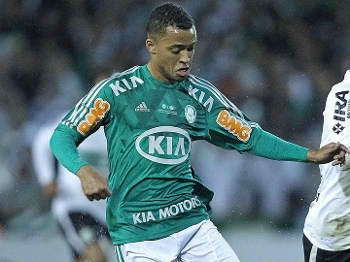 João Vitor durante jogo contra o Coritiba pela final da Copa do Brasil