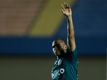 Walter marcou um belo gol na partida contra o Bahia Walter marcou um belo gol na partida contra o Bahia