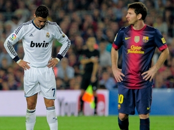 Cristiano Ronaldo e Messi fazem um confronto em particular no Superclássico Cristiano Ronaldo e Messi fazem um confronto em particular no Superclássico