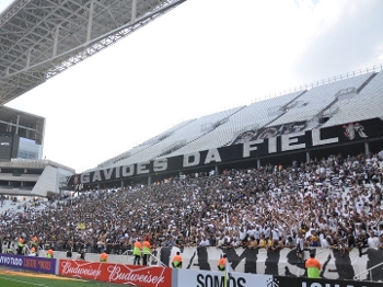 Jogadores do Corinthians veem vitória em Itaquera como obrigação