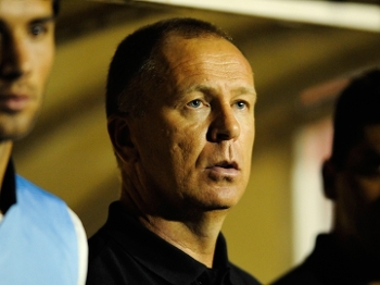 Mano Menezes durante jogo do Corinthians contra o Paulista de Jundiaí