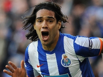 Falcao estreou na Europa com a camisa do Porto e brilhou