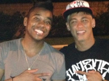 Neymar e Robinho em um evento em Santos Neymar e Robinho em um evento em Santos