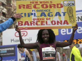 Queniana Florence Jebet Kiplagat, dona do novo recorde mundial da meia maratona Queniana Florence Jebet Kiplagat, dona do novo recorde mundial da meia maratona