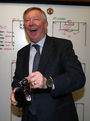 Ferguson abre a garrafa de champanhe: 13 títulos da Premier League Ferguson abre a garrafa de champanhe: 13 títulos da Premier League