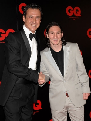 Jorge Valdano e Messi durante evento em 2007 Jorge Valdano e Messi durante evento em 2007