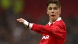 Em imagens, o mais charmoso jogador deste século: os 20 anos de carreira de David Beckham