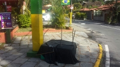 Após vexame, até boneco do Hulk abandonou a seleção brasileira em Teresópolis