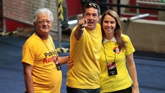 Luxemburgo abraça Patricia Amorim na eleição na Gávea, em 2012
