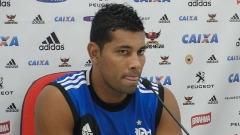 André Santos em coletiva no Ninho do Urubu