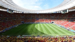 Estádio Mané Garrincha em Brasília lotado de colombianos