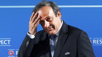 Michel Platini durante o sorteio dos grupos das eliminatórias da Euro-2016 Michel Platini durante o sorteio dos grupos das eliminatórias da Euro-2016