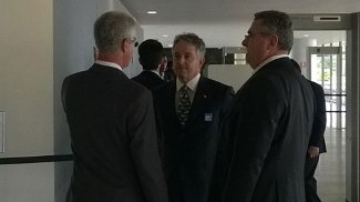 Paulo Nobre (Palmeiras) e Mario Gobbi (Corinthians) em Brasília para encontro com Dilma Rousseff Paulo Nobre (Palmeiras) e Mario Gobbi (Corinthians) em Brasília para encontro com Dilma Rousseff