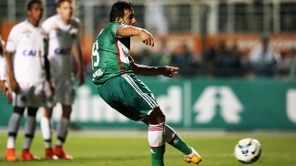Henrique Bate Pênalti Palmeiras Chapecoense Campeonato Brasileiro 02/10/2014 Henrique Bate Pênalti Palmeiras Chapecoense Campeonato Brasileiro 02/10/2014