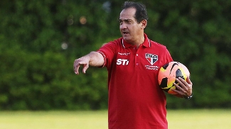 Muricy não divulgou o time que enfrentará o Vasco