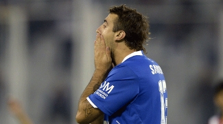 Após perder Kardec, Palmeiras cogita Luiz Adriano, Walter e argentino Pratto