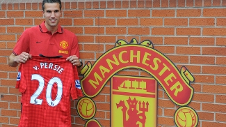 Van Persie vestirá a camisa número 20 do Manchester United