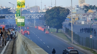 Policia usou gás lacrimogênio e balas de borracha contra manifestantes