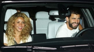 Shakira 'agregando valor' ao carro de Piqué Shakira 'agregando valor' ao carro de Piqué