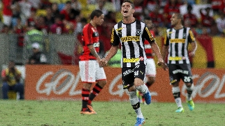 O meia Gegê comemora gol sobre o Flamengo O meia Gegê comemora gol sobre o Flamengo