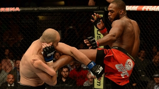 Jon Jones venceu Glover Teixeira na decisão dos jurados e manteve o cinturão dos meio-pesados no UFC 172 Jon Jones venceu Glover Teixeira na decisão dos jurados e manteve o cinturão dos meio-pesados no UFC 172