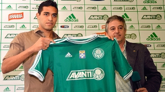 Alan Kardec foi apresentado ao lado do presidente Paulo Nobre Alan Kardec foi apresentado ao lado do presidente Paulo Nobre