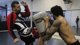 Shogun treina de olho em duelo contra Minotouro