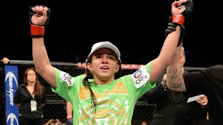 Claudinha Gadelha estreou com vitória no UFC Claudinha Gadelha estreou com vitória no UFC