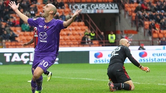 Milan perde para Fiorentina Milan perde para Fiorentina