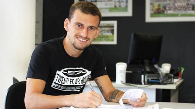 Lucas Lima, ex-Sport, foi um dos reforços do Santos para essa temporada Lucas Lima, ex-Sport, foi um dos reforços do Santos para essa temporada