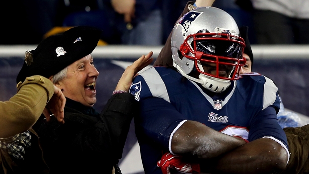 LaGarrette Blount destruiu os Colts e ajudou a colocar os Patriots no Super Bowl