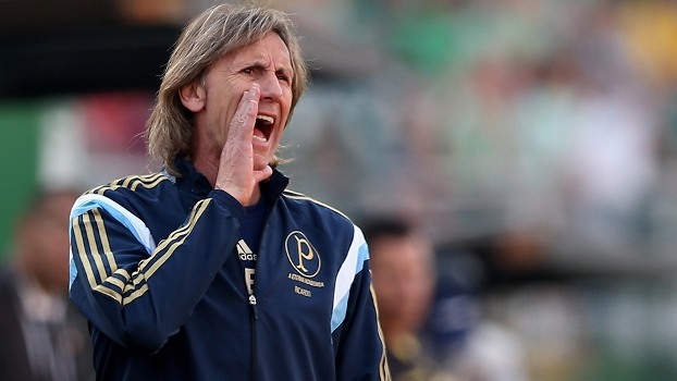 Com Gareca, Palmeiras faz muito, mas mal feito