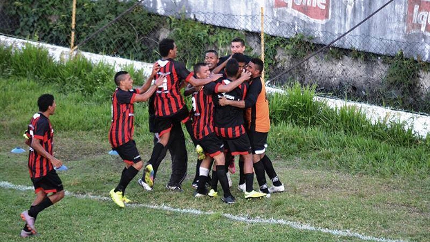 Ibis tem contrariado sua fama e vive boa fase na segunda divisão estadual Ibis tem contrariado sua fama e vive boa fase na segunda divisão estadual