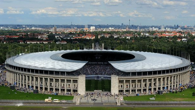 Estádio Olímpico de Berlim receberá a final da Champions League 2014/2015 Estádio Olímpico de Berlim receberá a final da Champions League 2014/2015