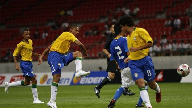 Gerson ao lado de Neymar: tempos de 'presidente' Gerson ao lado de Neymar: tempos de 'presidente'