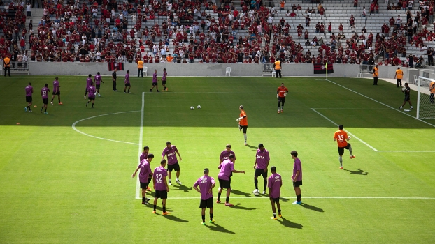 Corinthians deve ser convidado para evento-teste na Arena da Baixada.