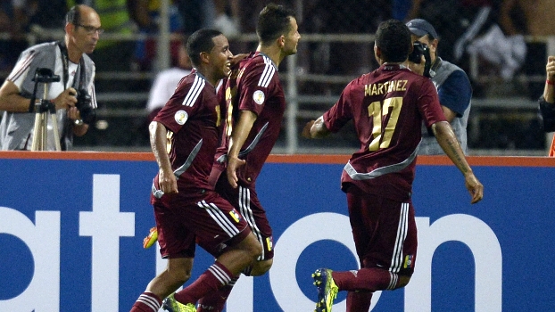 Com a vitória, a Venezuela ainda possui chances matemáticas de ir à repescagem mundial Com a vitória, a Venezuela ainda possui chances matemáticas de ir à repescagem mundial