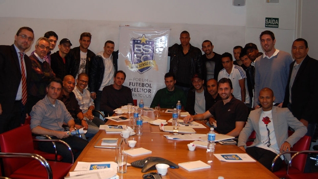 Nomes como Alex, Rogério Ceni e Paulo André lideram o grupo Bom Senso F.C. Nomes como Alex, Rogério Ceni e Paulo André lideram o grupo Bom Senso F.C.