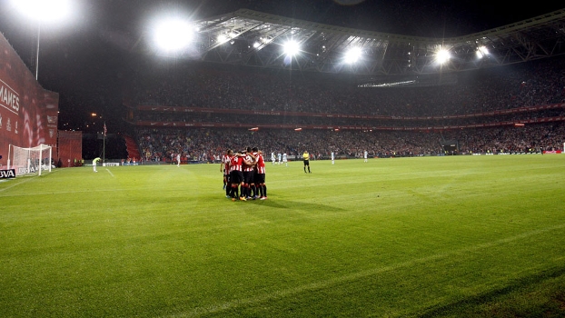 Bilbao estreou na nova casa da melhor forma possível: com vitória e grande público