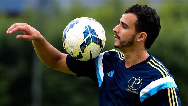 Henrique alerta para perigos do Cruzeiro, mas quer reação no Pacaembu