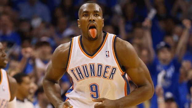 Serge Ibaka voltou ao Oklahoma City Thunder na vitória sobre o San Antonio Spurs no jogo 3 das finais do Oeste