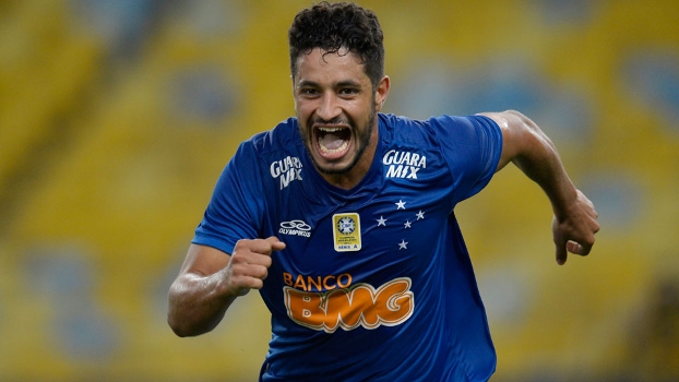 Léo terá o seu contrato renovado com o Cruzeiro Léo terá o seu contrato renovado com o Cruzeiro