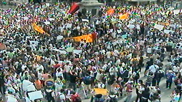Protesto levou milhares de pessoas às ruas de Belo Horizonte Protesto levou milhares de pessoas às ruas de Belo Horizonte