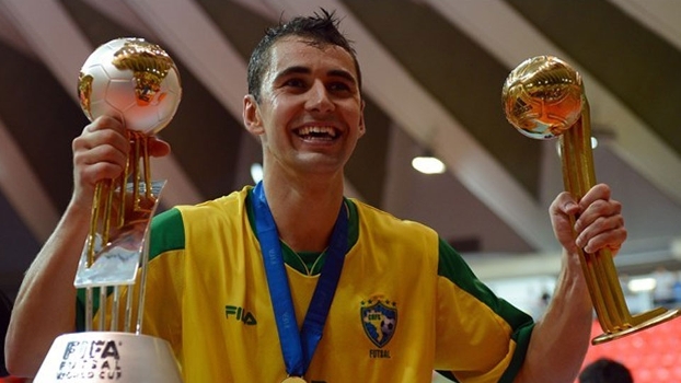 Neto é um dos principais nomes do futsal mundial Neto é um dos principais nomes do futsal mundial
