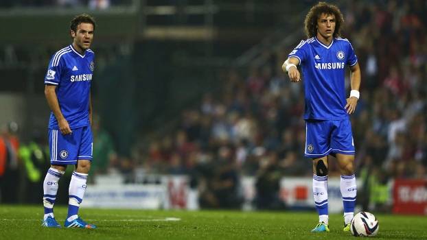 Mata e David Luiz foram os mais caros que o Chelsea negociou nas duas últimas temporadas Mata e David Luiz foram os mais caros que o Chelsea negociou nas duas últimas temporadas